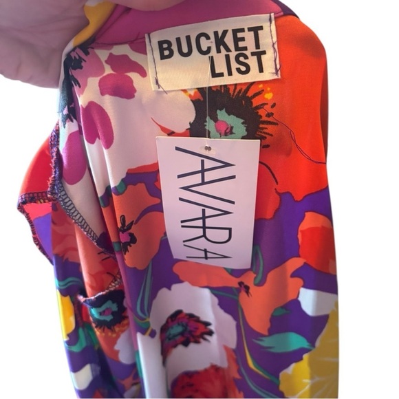 NWT Bucket List Floral Wrap Dress Size Large (L) - Picture 7 of 8